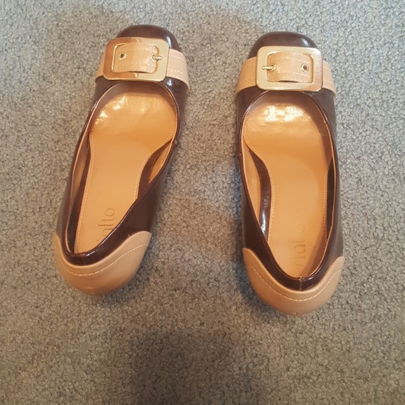 Shoes - Picture 2 of 3